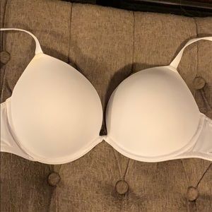 VS Pink wear everywhere super push up bra